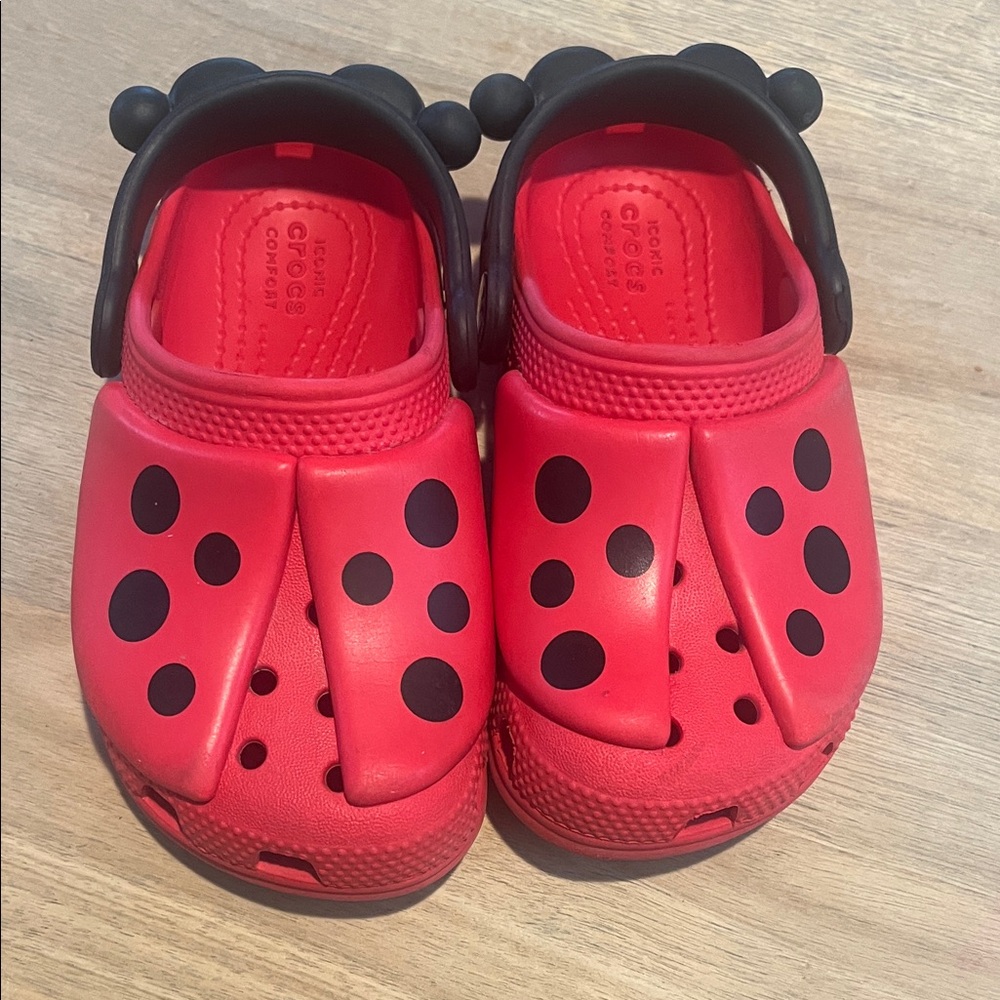 CROCS Kids Red and Black Ladybug Slippers